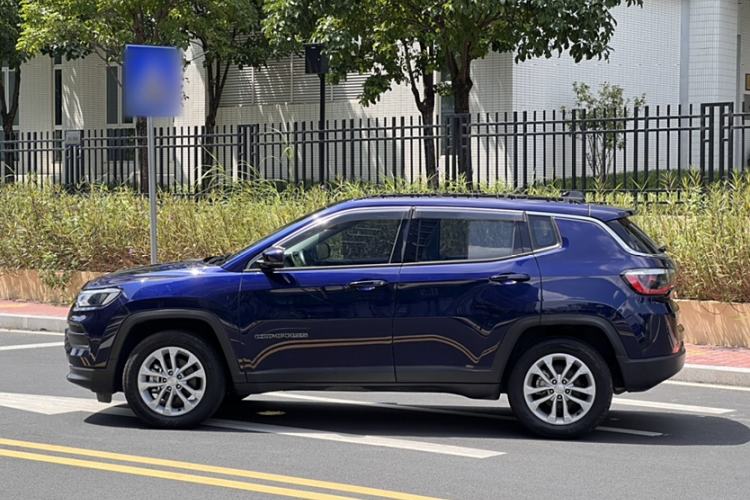 Used  Compass 2021 220T Automatic Leading Edition
