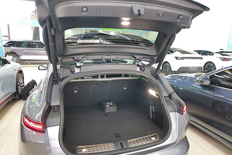 Used Nio ET5T 2025 Model Champion Commemorative Edition, 75kWh Touring
