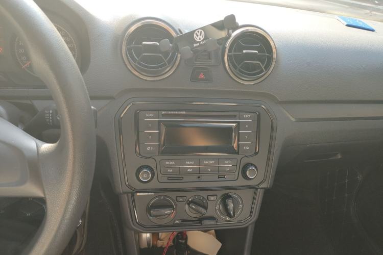 Used Volkswagen Jetta 2017 1.5L Automatic Fashion Model
