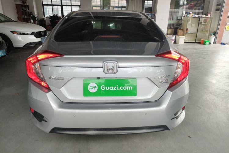 Used Honda Civic 2016 220TURBO CVT Prestige Edition
