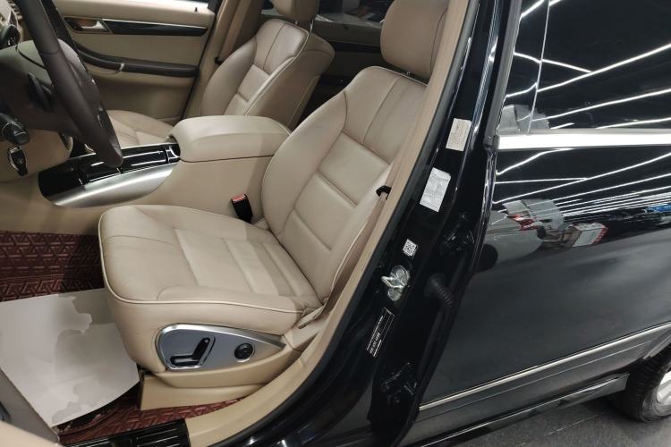 Used Mercedes-Benz R-Class 2017 R 320 4MATIC Business Edition Prestige Model