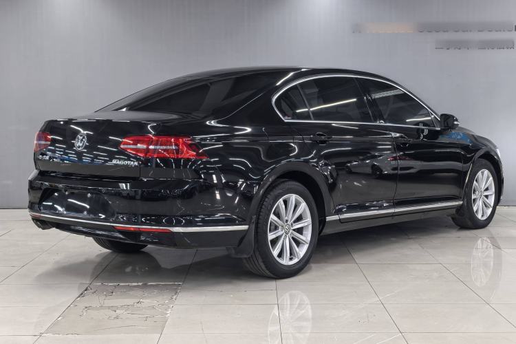 Used Volkswagen Magotan 2018 330TSI DSG Advanced Model
