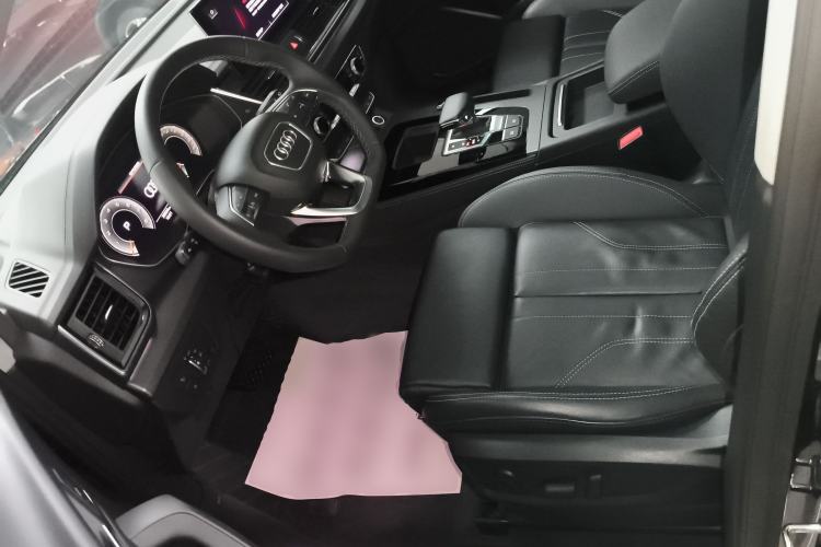 Used Audi Q5L 2022 40T Luxury Dynamic Model
