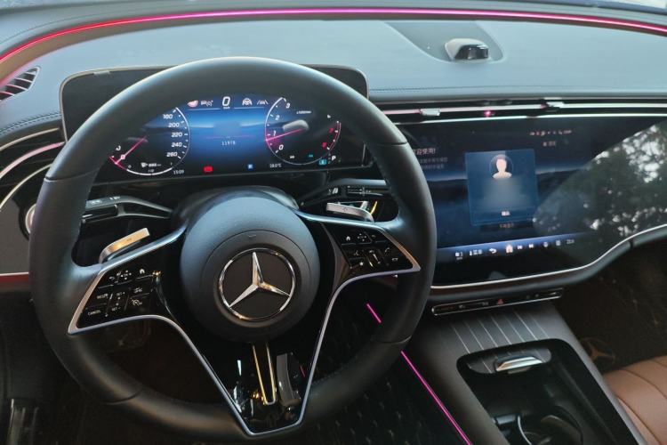 Used Mercedes-Benz E-Class 2024 Facelift E 300 L Luxury Edition
