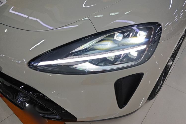 Used Xiaomi Auto SU7 2024 Four-Wheel Drive Ultra-Long Range Advanced Intelligent Driving Max Edition