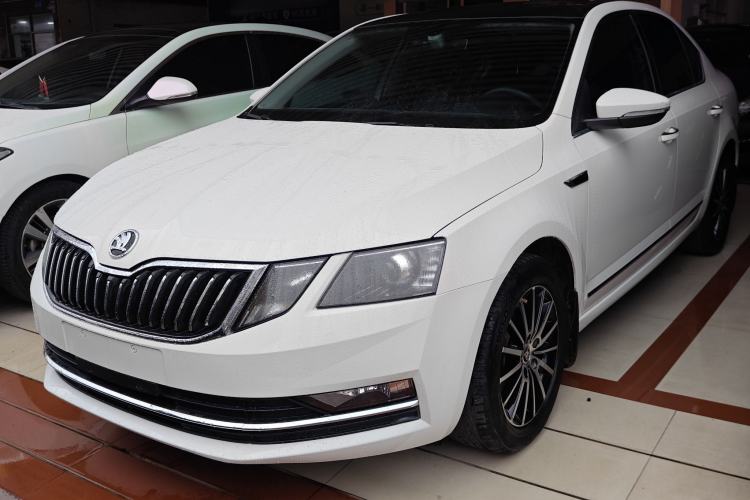 Used Skoda Octavia 2019 TSI230 DSG Luxury Edition