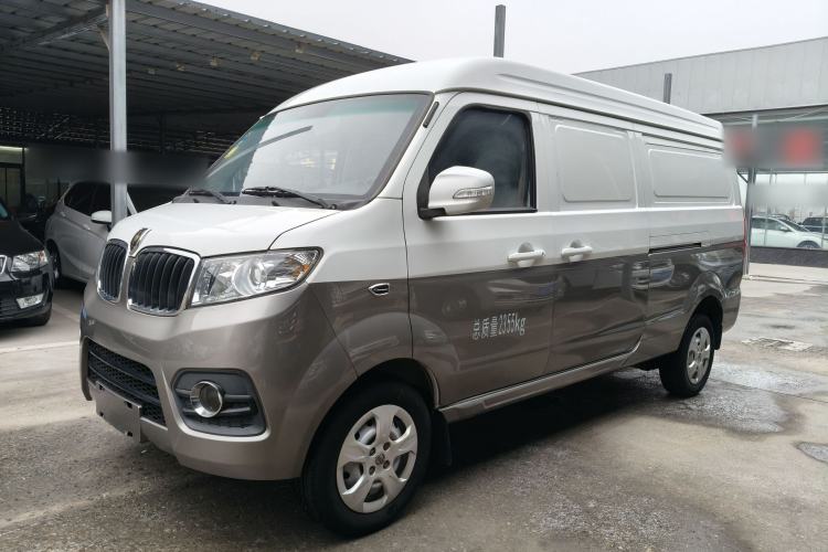 Used Jinbei New Hiace X30L 2023 1.5L Wealth Edition Van 2/5-Seater Air-Conditioned Model SWC15M
