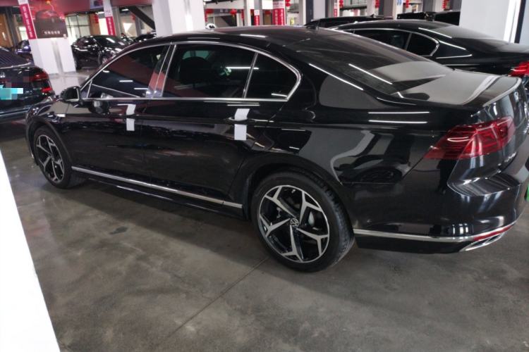 Used Volkswagen Magotan 2023 2 Million Units Commemorative Edition 330TSI DSG Luxury Version