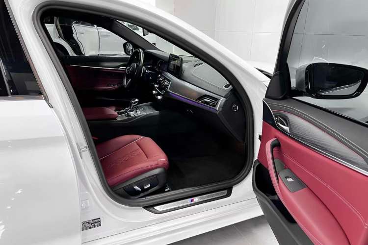 Used BMW 5 Series 2021 Facelifted 530Li xDrive M Sport Package
