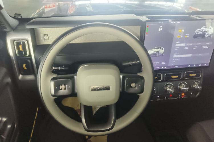 Used  V23 2025 501 Four-Wheel Drive Intelligent Driving Version
