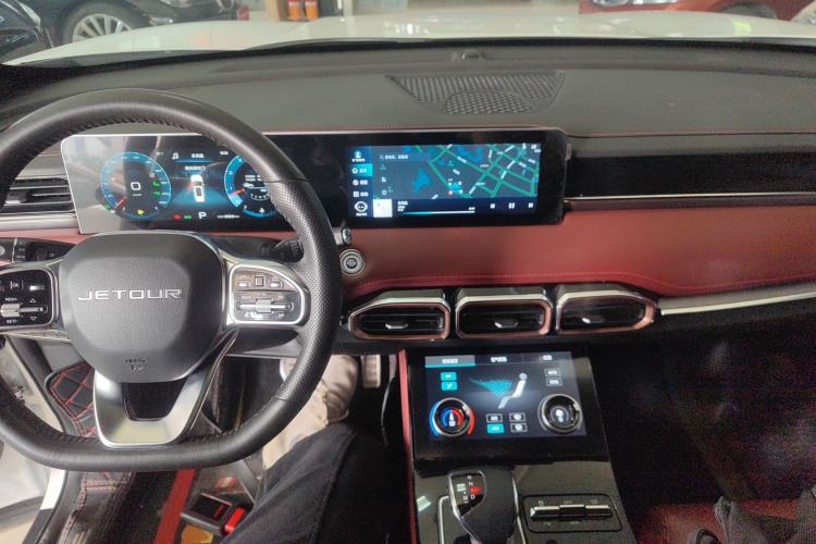 Used JETOUR X70 PLUS 2021 1.6T DCT 7-Seater
