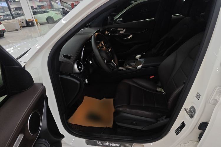 Used Mercedes-Benz GLC 2020 Facelift GLC 300 L 4MATIC Dynamic Edition
