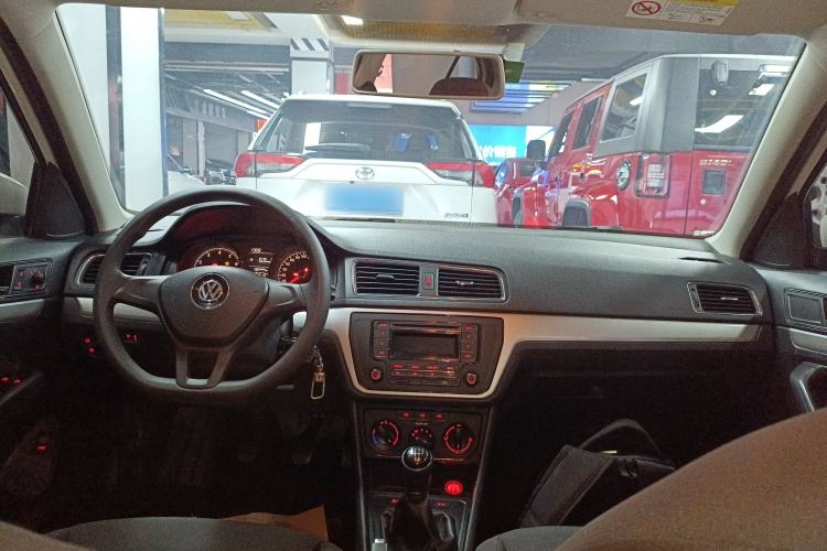 Used Volkswagen Lavida 2017 1.6L Manual Fashion Edition