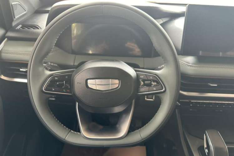 Used Geely Auto Haoyue L 2023 2.0T DCT Prestige Edition
