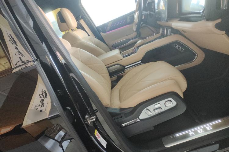 Used  Leopard 8 2025 Smart & Brave Flagship Edition 7 Seats
