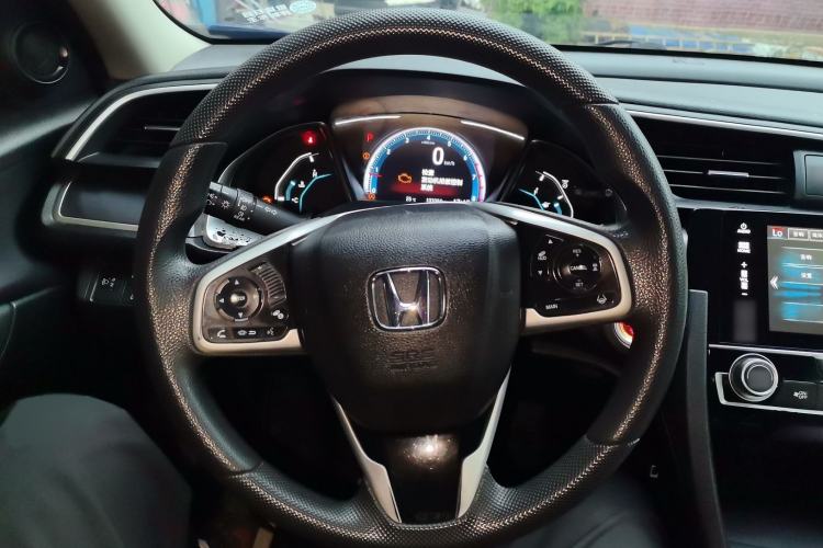 Used Honda Civic 2016 220TURBO CVT Luxury Edition
