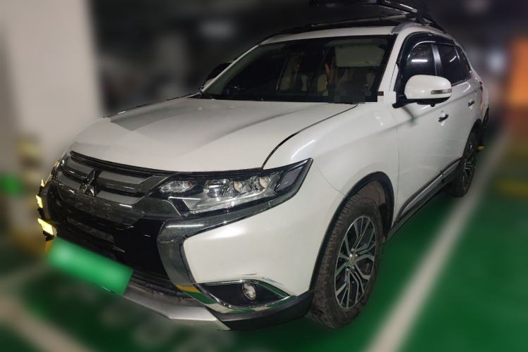Used Mitsubishi Outlander 2018 2.4L 4x4 Elite Edition 5 Seats