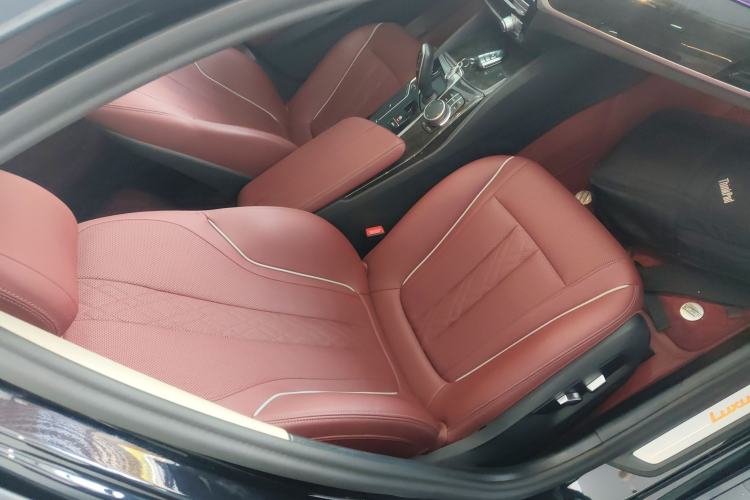 Used BMW 5 Series 2022 Second Facelift 525Li Luxury Package
