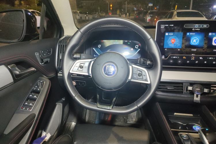 Used BYD Tang New Energy 2018 DM 2.0T All-Wheel Drive Smart Connect Elite 7-Seater China V Emission Standard