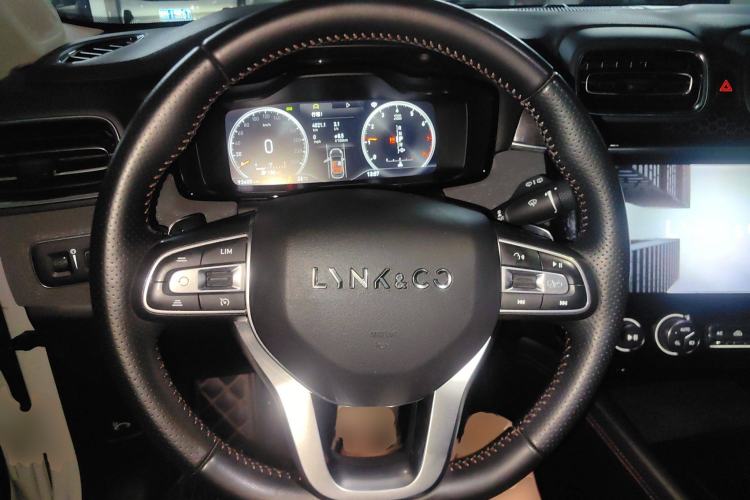 Used Lynk & Co 02 2018 1.5T DCT Two-Wheel Drive Pro Version China V Emission Standard
