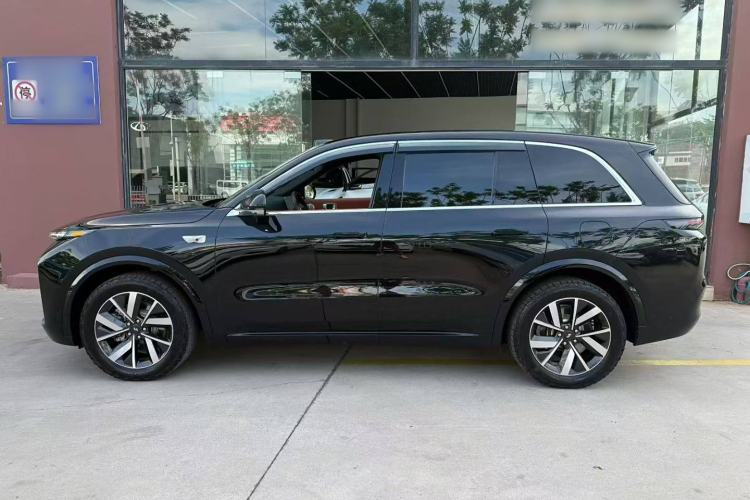 Used Li Auto L8 2023 Max model
