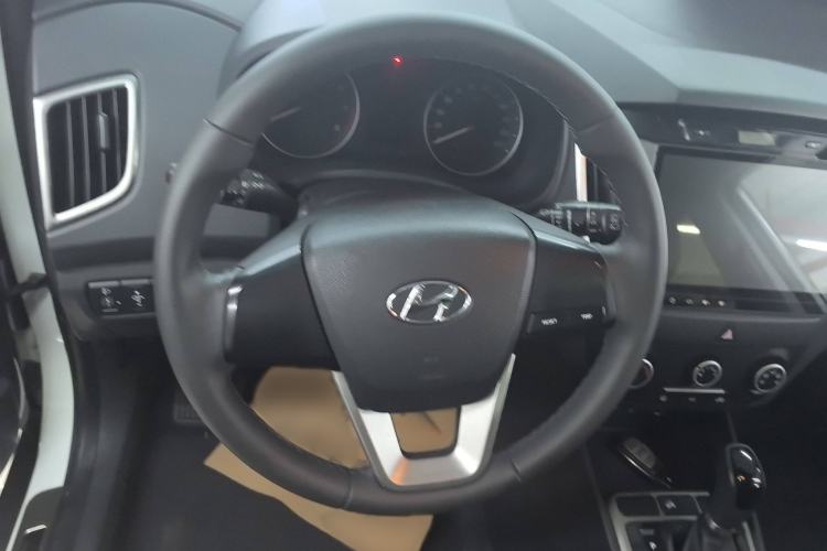 Used Hyundai ix25 2015 1.6L Automatic Two-Wheel Drive Smart GLS Trim
