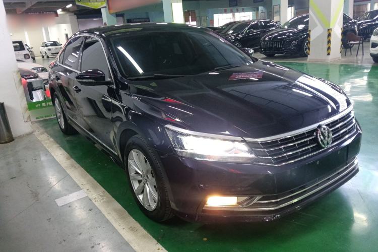 Used Volkswagen Passat 2017 330TSI DSG Luxury Edition
