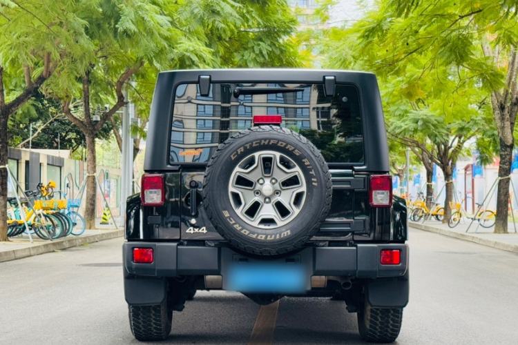 Used  Wrangler 2017 3.0L Sahara Four-Door Comfort Edition
