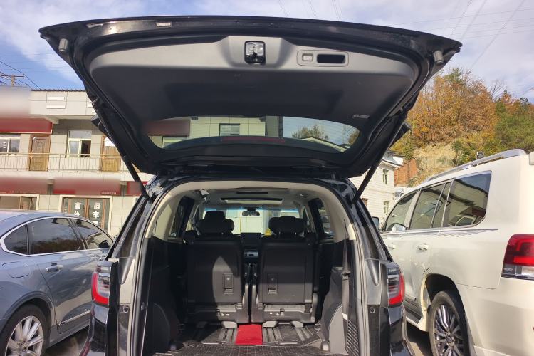 Used Honda Elysion 2022 2.0L eHEV Luxury Edition