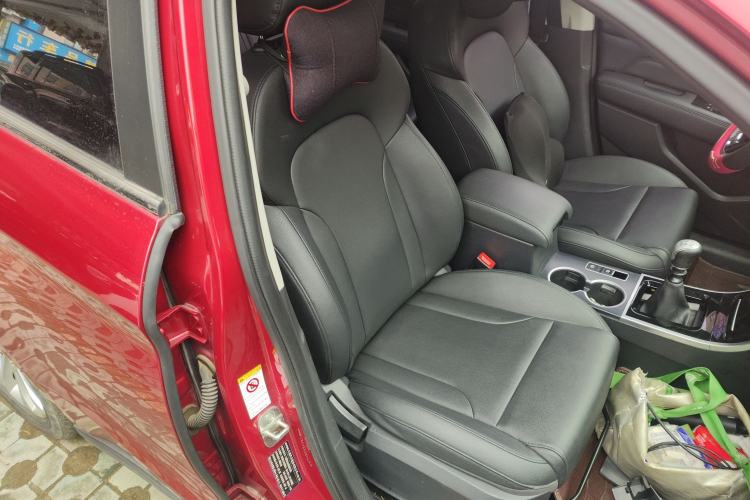 Used Haval H2 2017 Red-Label 1.5T Manual Two-Wheel Drive Luxury Model
