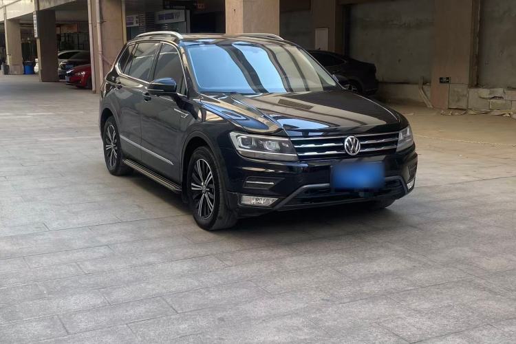 Used Volkswagen Tiguan L 2020 330TSI Automatic Two-Wheel Drive Panoramic Comfort Edition China VI Standard
