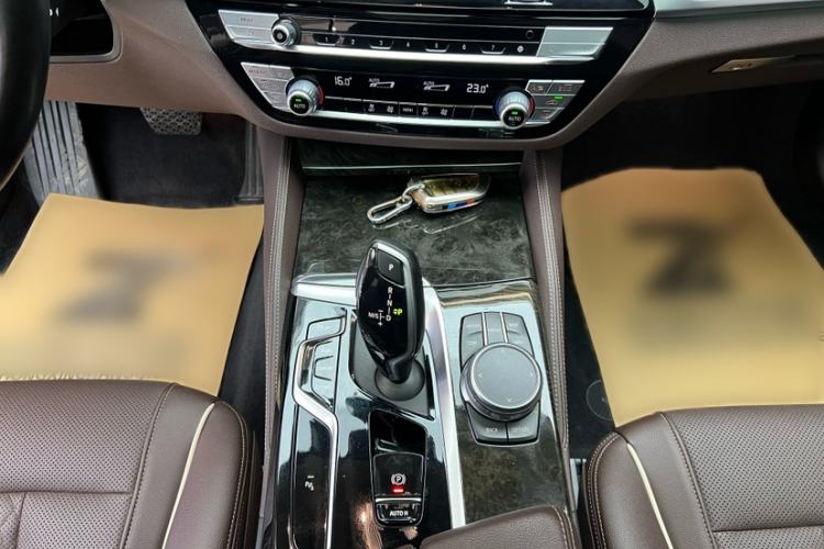 Used BMW 5 Series 2021 Updated Version 525Li Luxury Package
