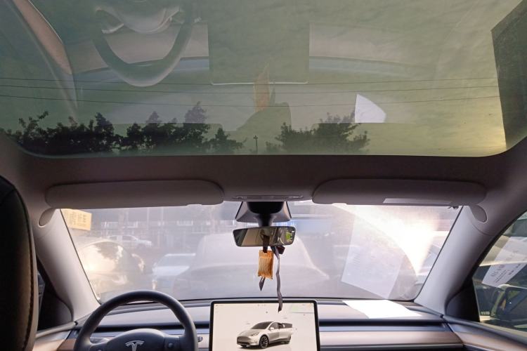 Used Tesla Model Y 2022 Rear-Wheel-Drive Version
