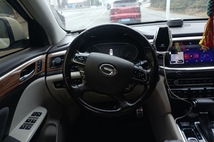 Used GAC Trumpchi GS8 2017 320T Two-Wheel Drive Luxury Smart Connectivity Version (7 Seats)
