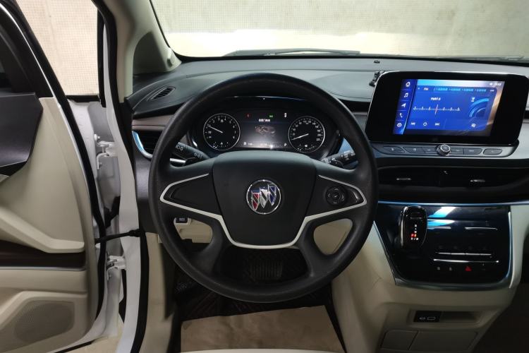 Used Buick GL8 2023 Land Executive Class Comfort Model