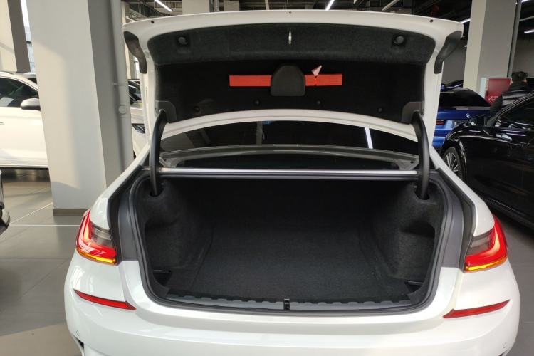 Used BMW 3 Series 2022 Restyled 320Li M Sport Package
