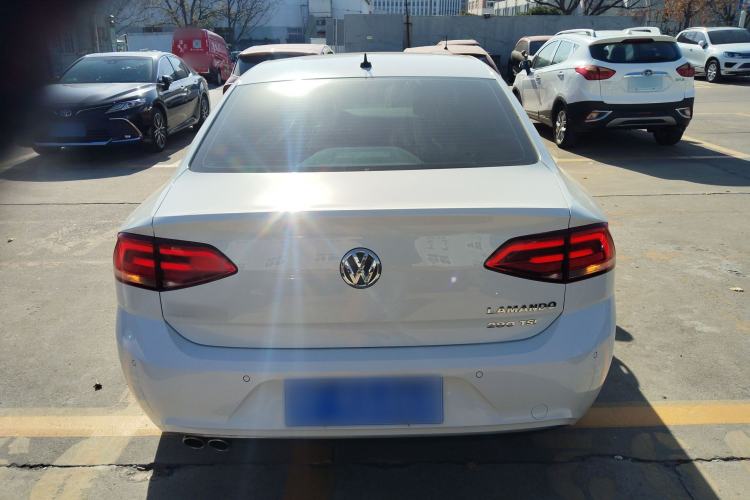 Used Volkswagen Lamando 2015 280TSI DSG Comfort Edition
