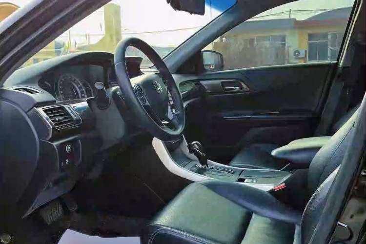 Used Honda Accord 2016 2.4L Comfort Edition
