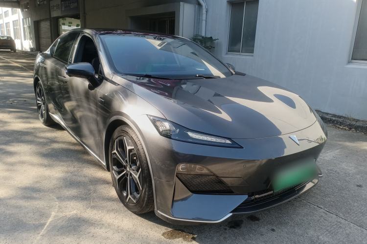 Used  SL03 2023 200Max Range-Extended Version
