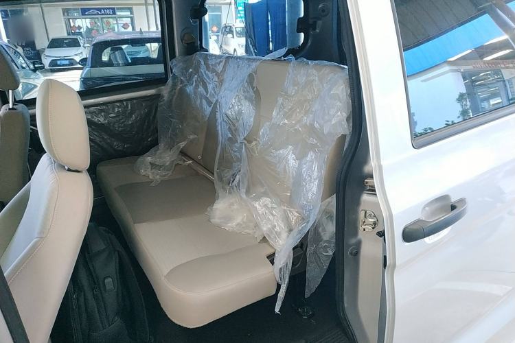 Used Wuling Hongguang V 2022 1.5L Jingqu Edition Electric-Assist LAR
