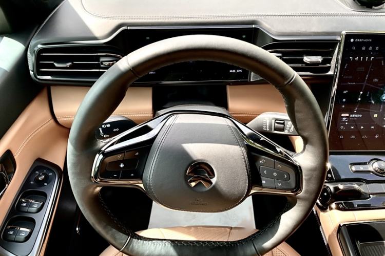 Used Nio ES8 2020 580 km Signature Edition 7-Seater Version
