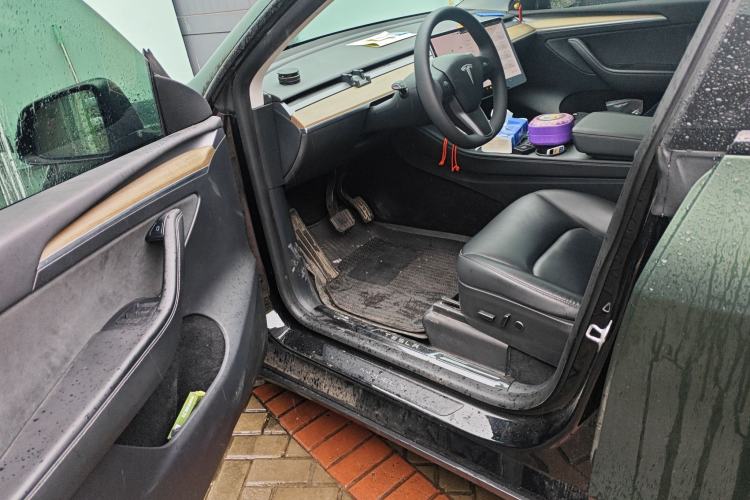 Used Tesla Model Y 2021 Standard Range Rear-Wheel Drive Version