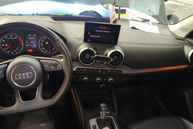 Used Audi Q2L 2022 35 TFSI Progressive Dynamic Edition
