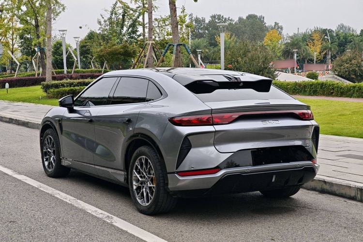 Used BYD Song L EV 2024 550 km Excellence Version
