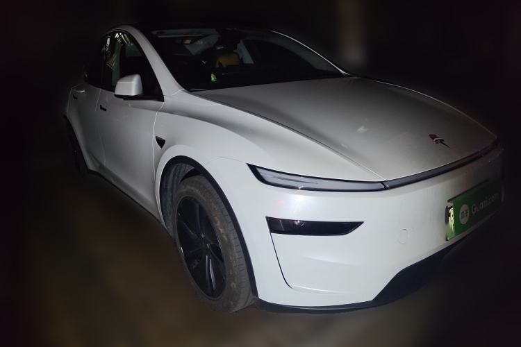 Used Tesla Model Y 2025 Rear-Wheel-Drive Version
