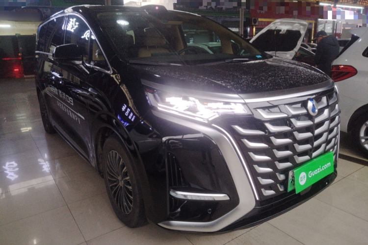 Used Denza D9 2025 DM-i Intelligent Drive 1020 Four-Wheel Drive Prestige Model