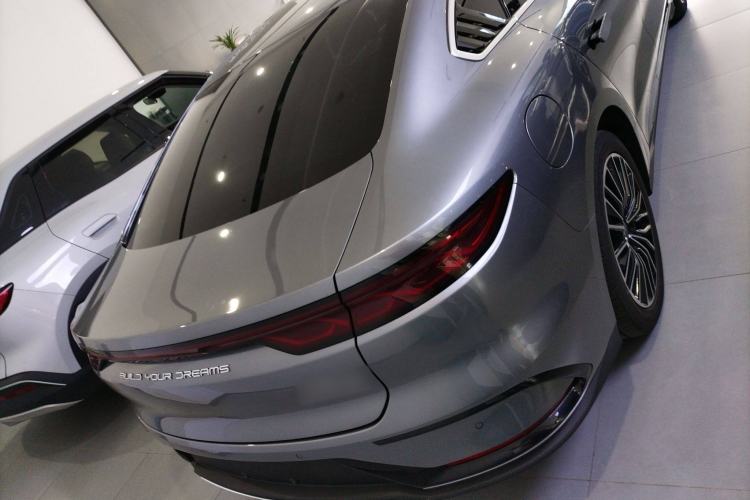 Used BYD Han 2024 EV Glory Edition 506KM Front-Wheel-Drive Premium Model
