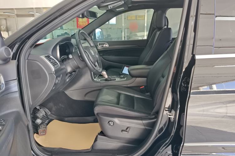 Used  Grand Cherokee 2020 3.0L Professional Navigation Edition