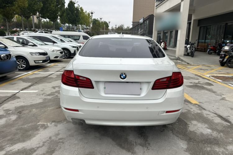 Used BMW 5 Series 2014 520Li Elegant Model

