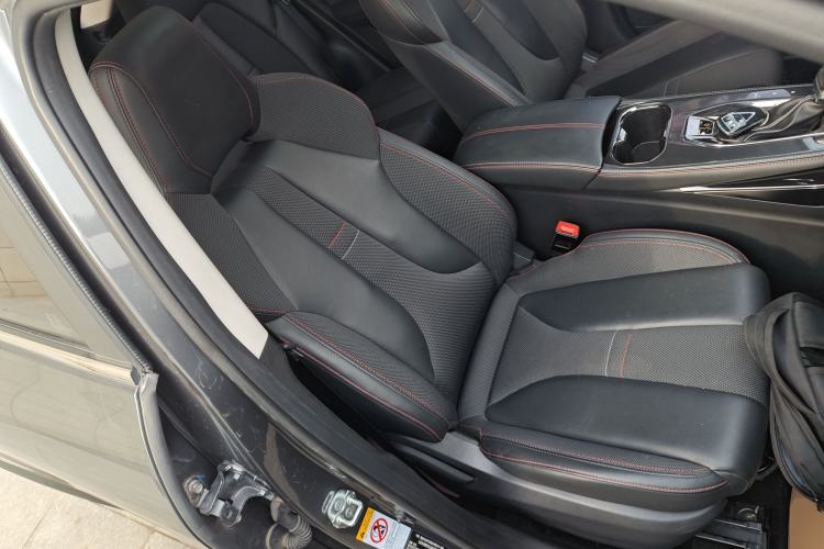 Used Oshan X5 2021 1.5T DCT Prestige Edition
